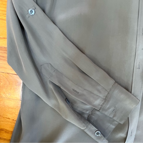 Equipment Silk Button Down - Picture 7 of 10